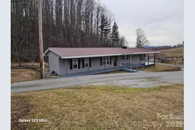 656 Water Street, Bakersville, NC 28705 - Photo 3