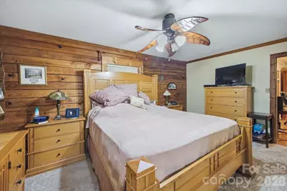 4639 Hickory Lincolnton Highway, Newton, NC 28658 - Photo 17