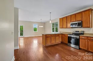 25 Houston St, Asheville, NC 28801 - Photo 11
