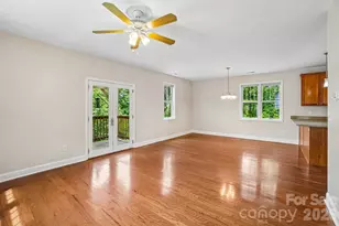 25 Houston St, Asheville, NC 28801 - Photo 15