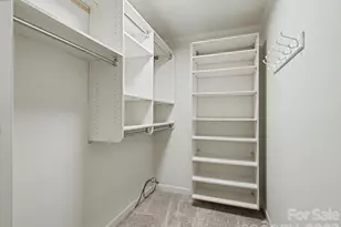 148 Perrin Pl, Charlotte, NC 28207 - Photo 23