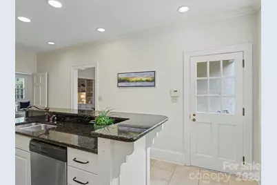 148 Perrin Place, Charlotte, NC 28207 - Photo 11