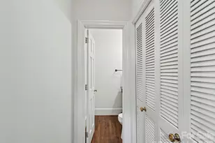 148 Perrin Pl, Charlotte, NC 28207 - Photo 15
