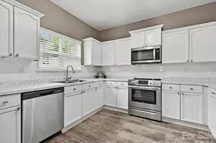 334 Bridal Veil Dr, Charlotte, NC 28217 - Photo 7