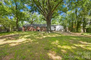 4418 N Sharon Amity Rd, Charlotte, NC 28205 - Photo 19