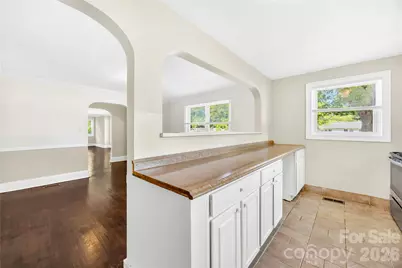 4418 N Sharon Amity Road, Charlotte, NC 28205 - Photo 9