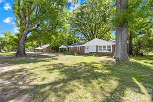 4418 N Sharon Amity Rd, Charlotte, NC 28205 - Photo 27