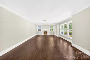 4418 N Sharon Amity Rd, Charlotte, NC 28205 - Photo 5