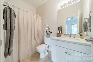 642 E 9th St, Charlotte, NC 28202 - Photo 33