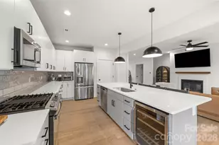 5916 Pepper Bush Ln, Charlotte, NC 28212 - Photo 11