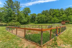 241 Pinners Cove Rd, Asheville, NC 28803 - Photo 25
