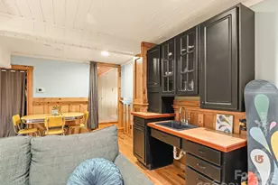 241 Pinners Cove Rd, Asheville, NC 28803 - Photo 17