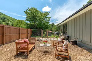 241 Pinners Cove Rd, Asheville, NC 28803 - Photo 21