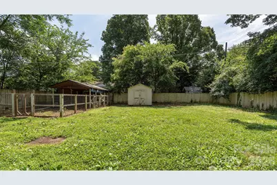 4900 Carriage Drive Circle, Charlotte, NC 28205 - Photo 21