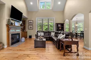 4266 Barbrick St, Sherrills Ford, NC 28673 - Photo 9