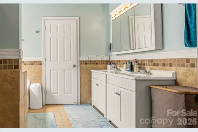 4816 Delprado Circle, Charlotte, NC 28216 - Photo 29