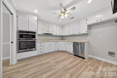 2405 Quail Lake Drive, Charlotte, NC 28210 - Photo 11