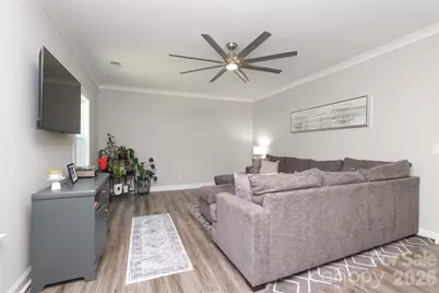 10105 Greenwood Court, Charlotte, NC 28215 - Photo 11