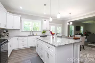 10105 Greenwood Ct, Charlotte, NC 28215 - Photo 7