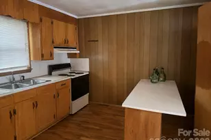 405 Isom St, Lancaster, SC 29720 - Photo 5