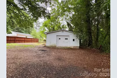 435 E Club Drive, Gastonia, NC 28054 - Photo 23