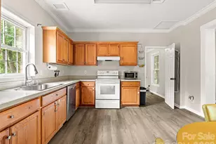 17 Captains Dr, Candler, NC 28715 - Photo 21