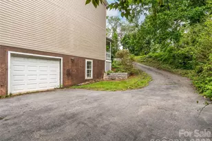 17 Captains Dr, Candler, NC 28715 - Photo 43