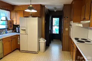 336 Bridges Rd, Blacksburg, SC 29702 - Photo 7