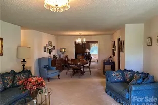 336 Bridges Rd, Blacksburg, SC 29702 - Photo 3