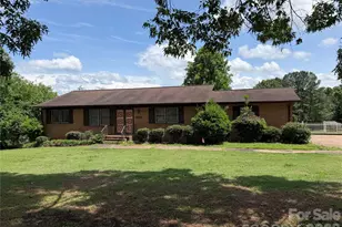 336 Bridges Rd, Blacksburg, SC 29702 - Photo 1