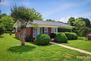 132 Starmount Cir, Morganton, NC 28655 - Photo 3