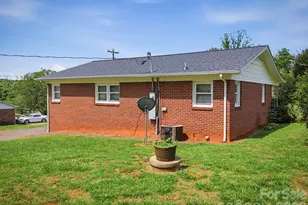 132 Starmount Cir, Morganton, NC 28655 - Photo 5