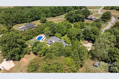 1314 Shirebourn Drive, Hickory, NC 28602 - Photo 43