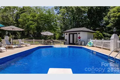 1314 Shirebourn Drive, Hickory, NC 28602 - Photo 41