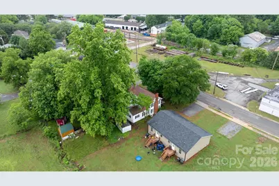 1311 N College Avenue, Newton, NC 28658 - Photo 37