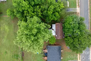 1311 N College Ave, Newton, NC 28658 - Photo 33