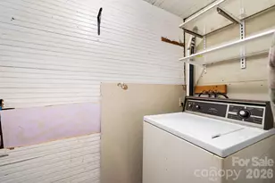 1311 N College Ave, Newton, NC 28658 - Photo 11