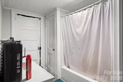 1311 N College Avenue, Newton, NC 28658 - Photo 9