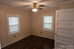 508 S Laurel St, Lincolnton, NC 28092 - Photo 11