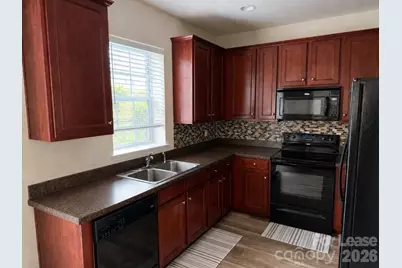 734 Lumber Lane, Charlotte, NC 28214 - Photo 3