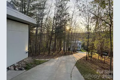 3445 Irish Hills Road, Morganton, NC 28655 - Photo 5