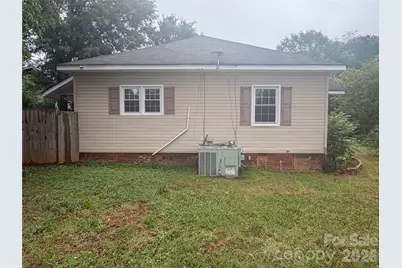 204 Madora Street, Mount Holly, NC 28120 - Photo 3
