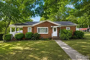 330 W 27th St, Newton, NC 28625 - Photo 1