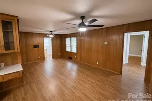 330 W 27th St, Newton, NC 28625 - Photo 15