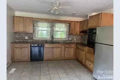 3734 N Lail Avenue, Morganton, NC 28655 - Photo 5