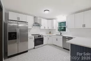 1623 Lumarka Dr, Charlotte, NC 28212 - Photo 7