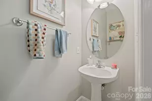 8829 Legacy Lake Ln, Charlotte, NC 28269 - Photo 15