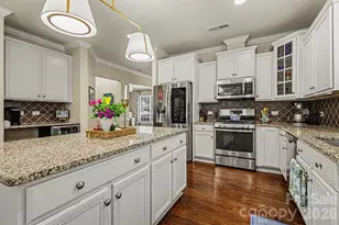 2016 Henslow Trl, Fort Mill, SC 29708 - Photo 9