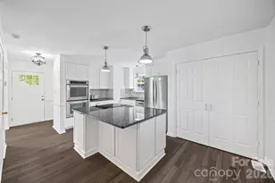 6226 Dumont Ln, Charlotte, NC 28269 - Photo 5