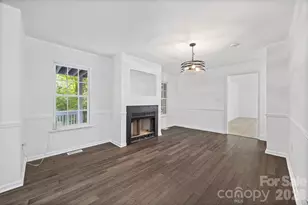 6226 Dumont Ln, Charlotte, NC 28269 - Photo 7